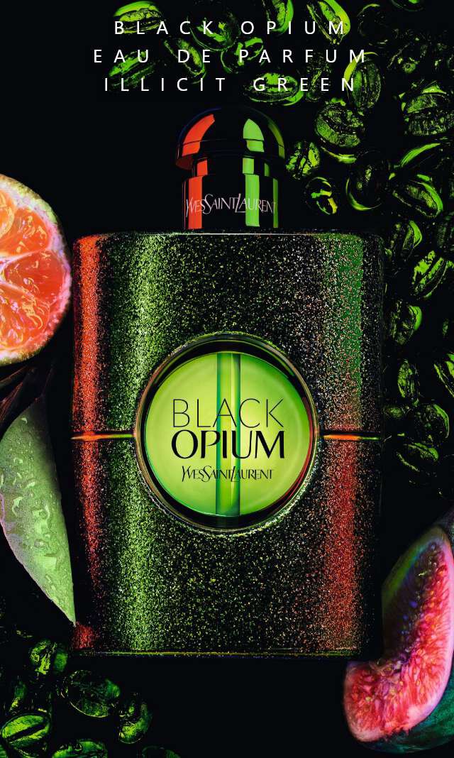 Een opvallende verpakking van de geur "Black Opium" van Yves Saint Laurent, omringd door koffiebonen, vijgen en frisse citrusvruchten op een donkere achtergrond.