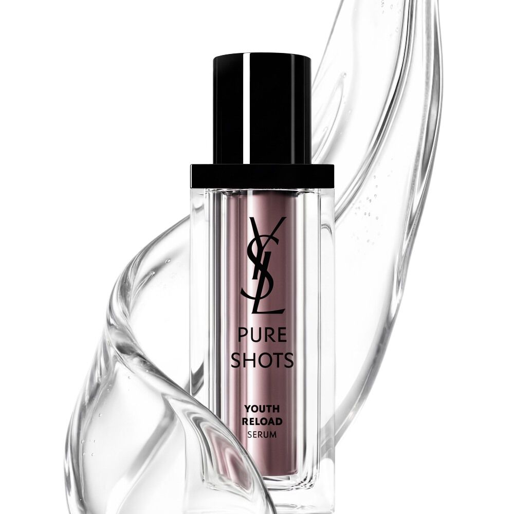 YSL Beauty Pure Shots Youth Reload Serum-fles, omringd door een heldere, dynamische draai van zijn luxe textuur.