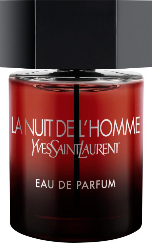 Een flacon van Yves Saint Laurent La Nuit de L'Homme Eau de Parfum met een heldere glazen flacon en een zwarte zeshoekige dop.